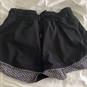 Lululemon Choose a side reversible shorts